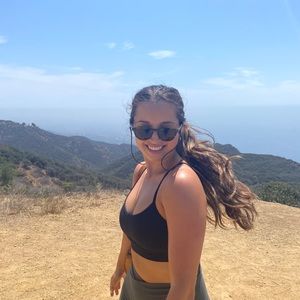 Meet your Posher, Camille